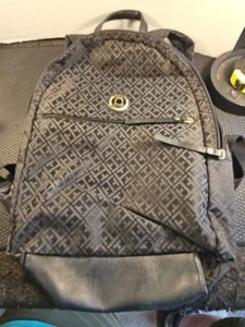 Tommy Hilfiger große schwarz gemusterte Rucksack Style Handtasche Tasche Reißverschluss  - Bild 1 von 24