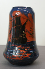 Ausgefallene Vase, V & B Schramberg,  Motiv Helgoland, 21 cm hoch