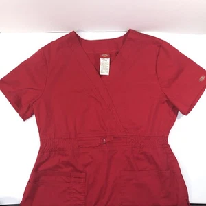 Dickies Red Scrub Top Shirt Short Sleeved Women Size Medium Nurse Medical V-neck - Picture 1 of 11