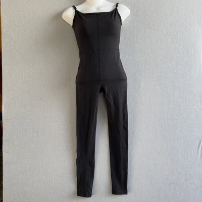 Mono Aritzia Wilfred Free Divinity Unitard XS negro con correa ajustable Foto 1 de 4