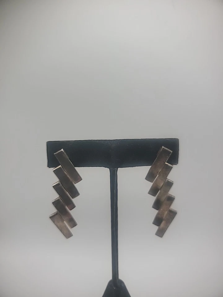 Pendientes de colección perforados de plata de ley 925 con poste de barras apiladas joyería Foto 1 de 4