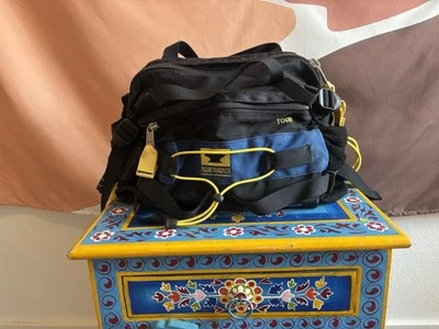 Mountainsmith Lumbar Fanny Pack Waist Hiking Running Camping Tour Bag Black - Image 1 of 4