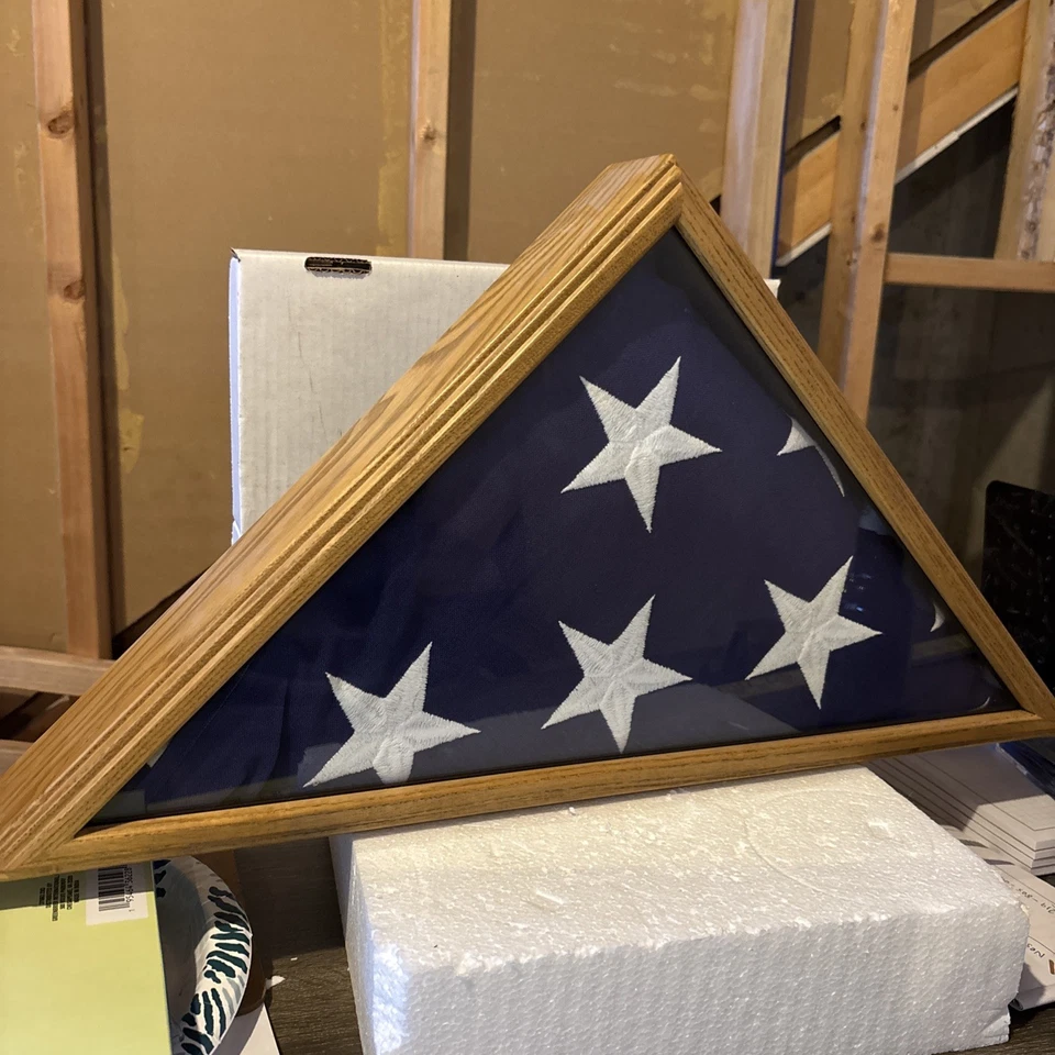 Juvale Large Flag Display Case for Burial - 5 .5 inch Dark Red