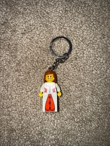 Lego Pirates Daughter Mini Figure Key Chain - Picture 1 of 2