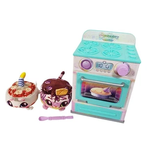 Cookieez Makerz Oven Playset & Plushies - Birthday Cake & Chocolate Bar - Picture 1 of 6