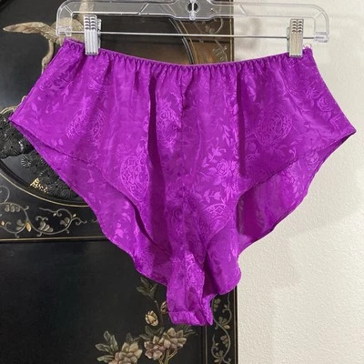 Pantalones Cortos Victoria's Secret Etiqueta Dorada Vintage Lencería Púrpura Tap Foto 1 de 4
