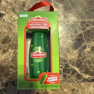 2023🥒CLAUSSEN Pickle Dose Holiday Ornament von Frankford mit Süßigkeiten Gummipickel 🥒 - Bild 1 von 2