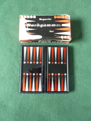 MINI Vintage Portable Fold Up Pocket Travel Magnetic BACKGAMMON Game - Image 1 of 4