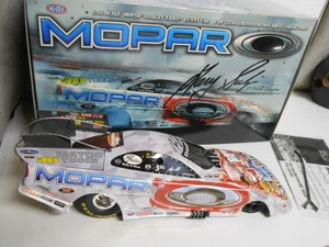 Gary Scelzi Signed Mopar Oakley NHRA 1:16 Carbon Fiber Dodge Stratus Funny Car - Picture 1 of 18