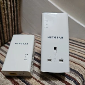 2x Netgear Powerline 1200s. 1x PL1200S And 1x PLP1200S - 1200Mbs - Afbeelding 1 van 7