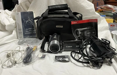 Canon VIXIA HF200 HD Camcorder 15x Optical 300x Digital Zoom -Nr Mint Preowned - Image 1 of 4
