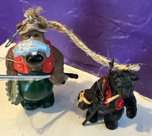 Ornamento Orso Pescatore 2 Vacanze Natalizie Carino Antropomorfo 2”& 3”h - Foto 1 di 5
