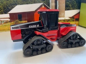 CASE STEIGER QUADTRACK 9380.ERTL.BRITAINS.FARM 1/32.TRACKED TRACTOR.CENTRE STEER - Picture 1 of 17
