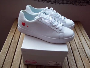 Graceland Sneakers Gr. 40 weiß - rote Herzchen - 3 Stunden im Haus getragen - Bild 1 von 8