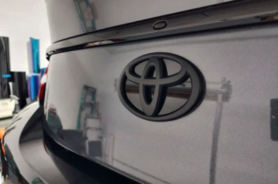 2022-2026 GR86 Emblem Badges 2pc SET FRONT/REAR MATTE-BLACK (LODEN) - Image 1 of 4