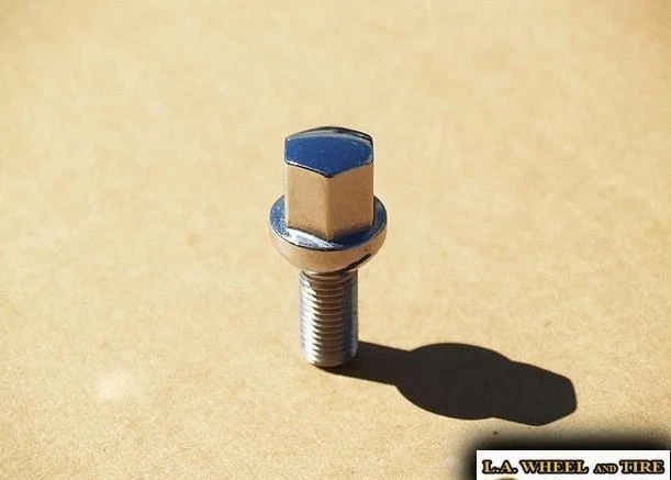 Juego de 5 tuercas pernos cromados nuevos Mercedes Benz 380SL 300D 450SEL 500SEL 65133 Foto 1 de 1