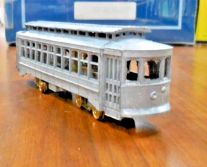 BOWSER KIT: VINTAGE BRILL SUBURBAN STREETCAR  - HO SCALE - NEW - Picture 1 of 4