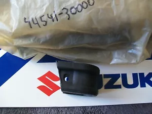 SUZUKI NOS OEM NLA CENTER FUEL TANK CUSHION TM125 TM250 TM400 RM100 RM125 TS250 - Picture 1 of 4