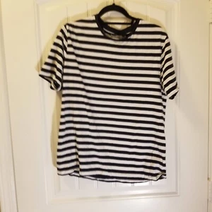 Zara Damen Top XL schwarz gestreift Tshirt Preppy Core Kleiderschrank - Bild 1 von 6