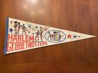 Autographe signé Harlem Globetrotters Pennant Curly Neal Billy Ray Hobley RARE