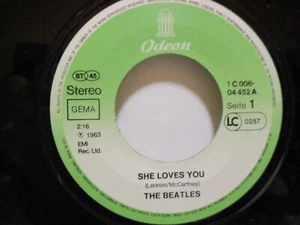 The Beatles 7" : SHE LOVES YOU = Come Back 1976 (Originalaufnahmen in STEREO) - Bild 1 von 3