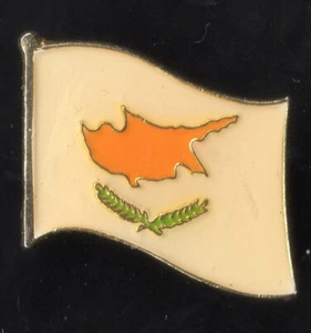 SOUVENIR FLAG PIN OF CYPRUS - Picture 1 of 1