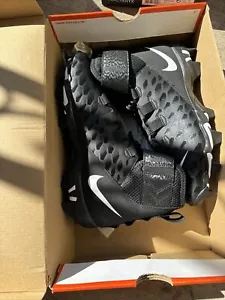 Men's Sizes 9.5 Nike Force Savage Shark 2 Wide Black Football Cleats BV0151-001 - Picture 1 of 6