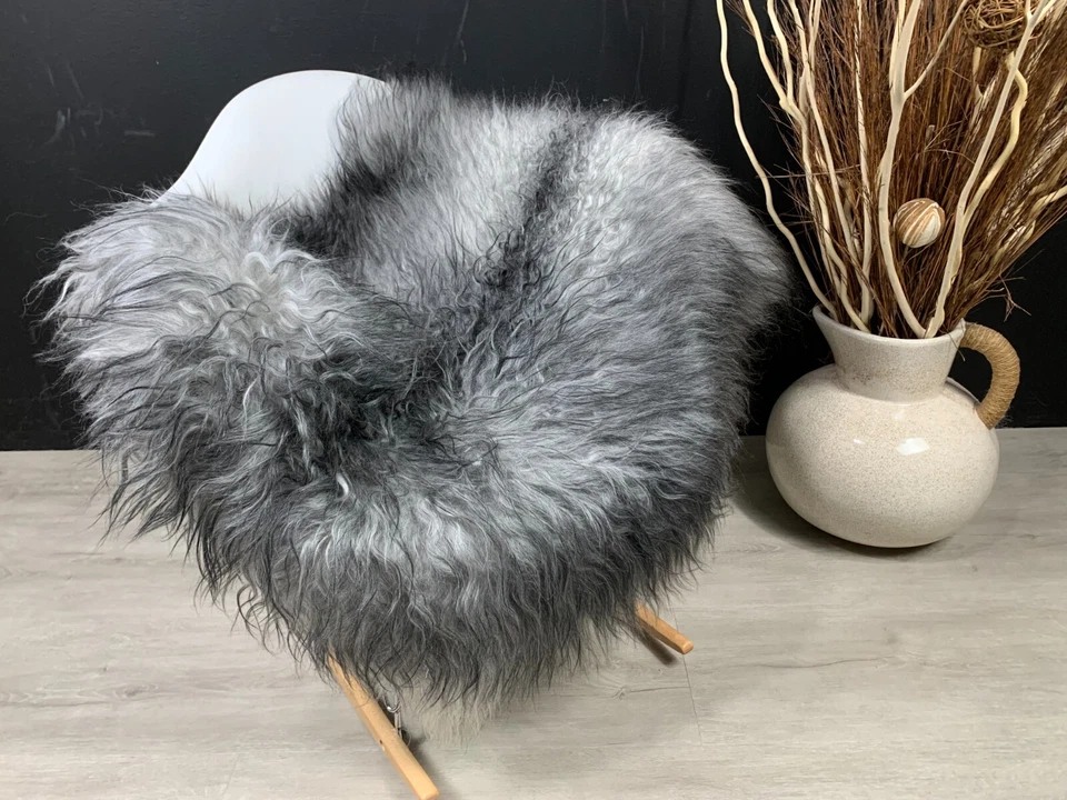 Natural Icelandic Curly  Silver Gray Sheepskin Rug Pelt Pet Bed Throw Seat Cover - Image 1 of 4