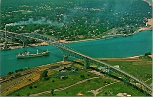 Vtg Port Huron MI Boat Ship Blue Water International Bridge Aerial View Postcard - Foto 1 di 2