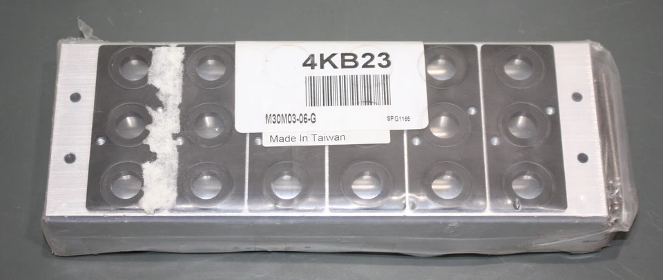 ARO Solenoid Air Valve Manifold M30M03-06, 3/8" Pneumatic 6 Port, Maxair & Pilot - Image 1 of 4