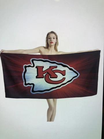 Kansas City Chiefs - Striped Beach Towel - Pool Towel - Bath Towel Chiefs Cover