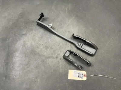 Tapacubos asiento delantero izquierdo 2 piezas Nissan Sentra 2021 181B0-E1201 2020-2023 Foto 1 de 4