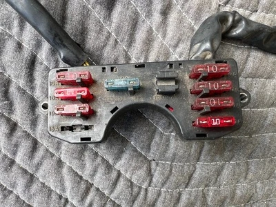 Placa de fusibles Honda Interceptor VTR250 compatible con 1988-1990 Foto 1 de 4