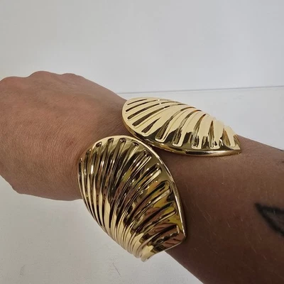 Новый с Ярлыками Nordstrom золотистый браслет-манжета широкий на петлях моллюска заявление ювелирных изделий - Изображение 1 из 4