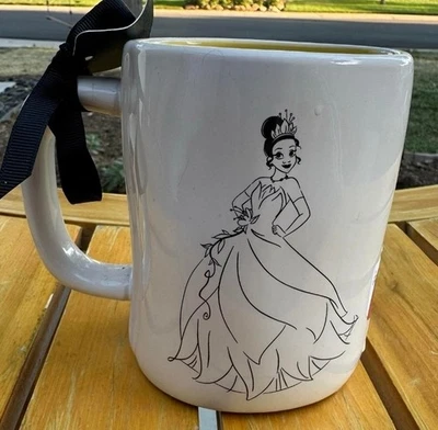 Taza Rae Dunn Disney Princesa y la Rana Blanca y Amarilla Nueva Taza Coleccionable Foto 1 de 2