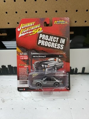 Johnny Lightning 1982 福特野马 GT 5.0 Street Freaks 项目正在进行中 — 第 1/3 张图片