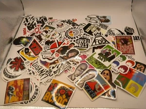 203 Stck. Rockband Aufkleber Marolak Vinyl KISS, QUEEN, THE DOORS, NIN, MOTLEY CRU - Bild 1 von 4