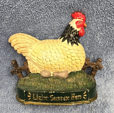 Parada de puerta vintage 'Light Sussex Hen' pollo hierro fundido hierba verde valla huevos 7" Foto 1 de 2