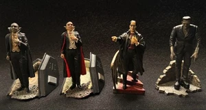 Yanoman Universal Studios Monsters Collection Mini Figure Lot of 4 Dracula - Picture 1 of 3