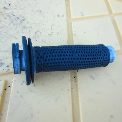 1998 Kawasaki Concours 1000 ZG1000A OEM RIGHT THROTTLE GRIP - Image 1 of 4