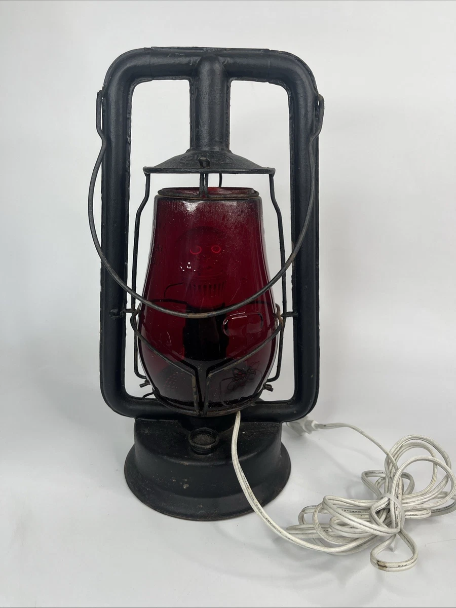 Dietz Monarch Lantern In Collectible Railroad Lanterns & Lamps for