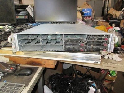 Servidor Supermicro CSE-826 2U 14 bahías 2X E5-2620, 128 GB, 2x 920 W, X9DRD-7LN4F Foto 1 de 4