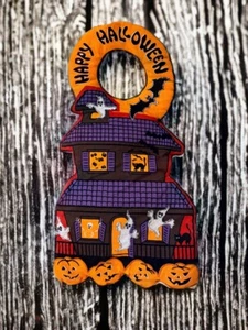 Colgador de perilla de puerta de tela de casa embrujada vintage 'Feliz Halloween' - Imagen 1 de 5
