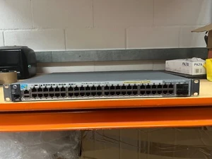 Conmutador de 24 puertos J9729A 2920-24G-POE+ + módulo de apilamiento J9733A - Imagen 1 de 4