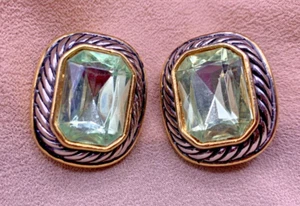 Vintage quadratische zweifarbige Silber/Gold Kabeleinfassung Peridot Design Clip-on Ohrringe - Bild 1 von 5
