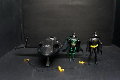 BATMAN RETURNS 1992 BARCO DE ESQUI COM RASTREADOR DE SELVA - CINTO RETRÁTIL MICHAEL KEATON - Imagem 1 de 4