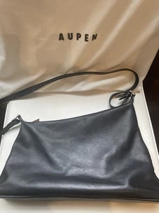 AUPEN Lover Top Zip Bag in schwarz orig. 390 $ - Bild 1 von 16