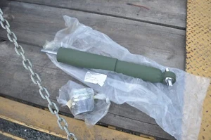 OSHKOSH SHOCK ABSORBER 3673301 NSN 2510-01-558-3151 NEW 22.5 TON MKR18 - Picture 1 of 7