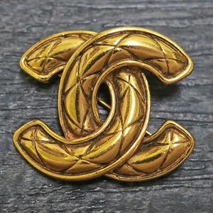 CHANEL Gold Plated CC Logos Matelasse Vintage Pin Brooch #370c Rise-on - Picture 1 of 6