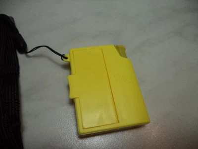 PAT POSACENERE DA TASCA CON ACCENDINO INCORPORATO IN PLASTICA NEW